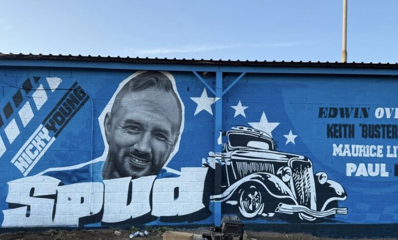 Watch street artists create stunning motorsport mural to celebrate Adrian Flux Arena legends Watch street artists create stunning motorsport mural to celebrate Adrian Flux Arena legends
