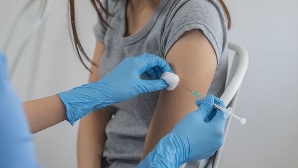 Protecting Everybody From the Flu Starts With You Protecting Everybody From the Flu Starts With You
